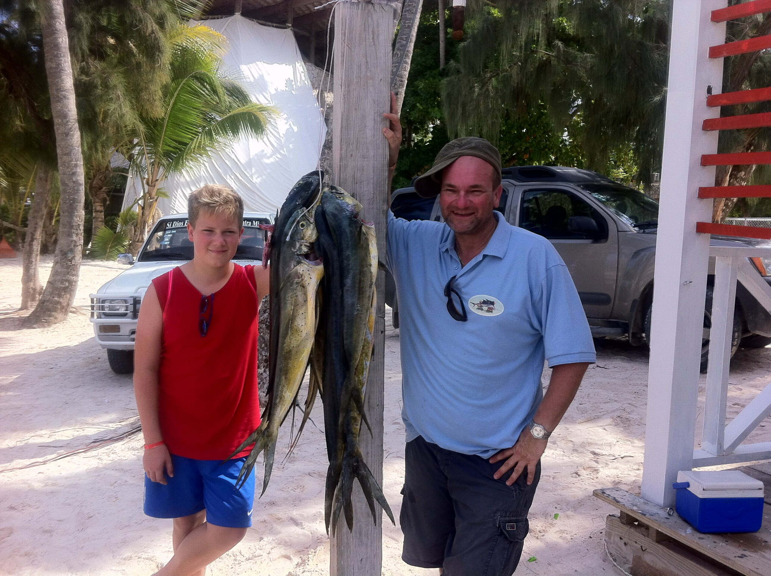 family fishing charter for mahi mahi with bigmarlin